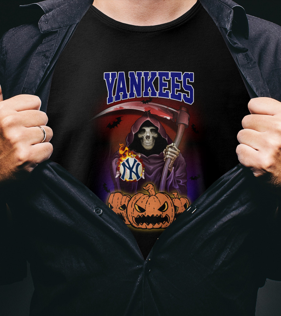 Yankees Reaper Holding Baseball With Pumpkins And Scythe T-Shirt