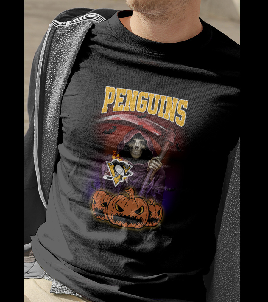 Penguins Grim Reaper With Scythe And Pumpkins Halloween T-Shirt