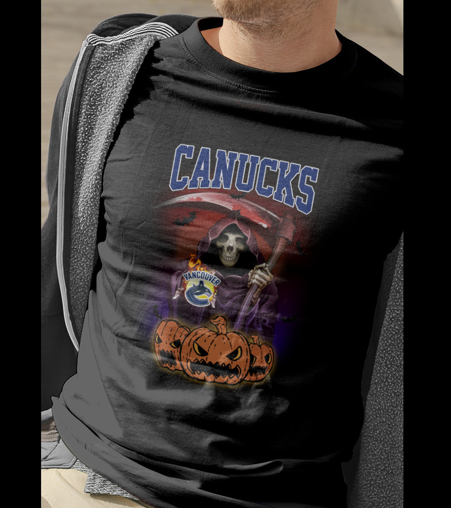 Vancouver Canucks Halloween Reaper With Scythe And Pumpkin Trio T-Shirt
