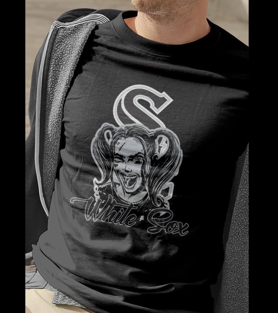 Harley Quinn Face With Chicago White Sox T-Shirt