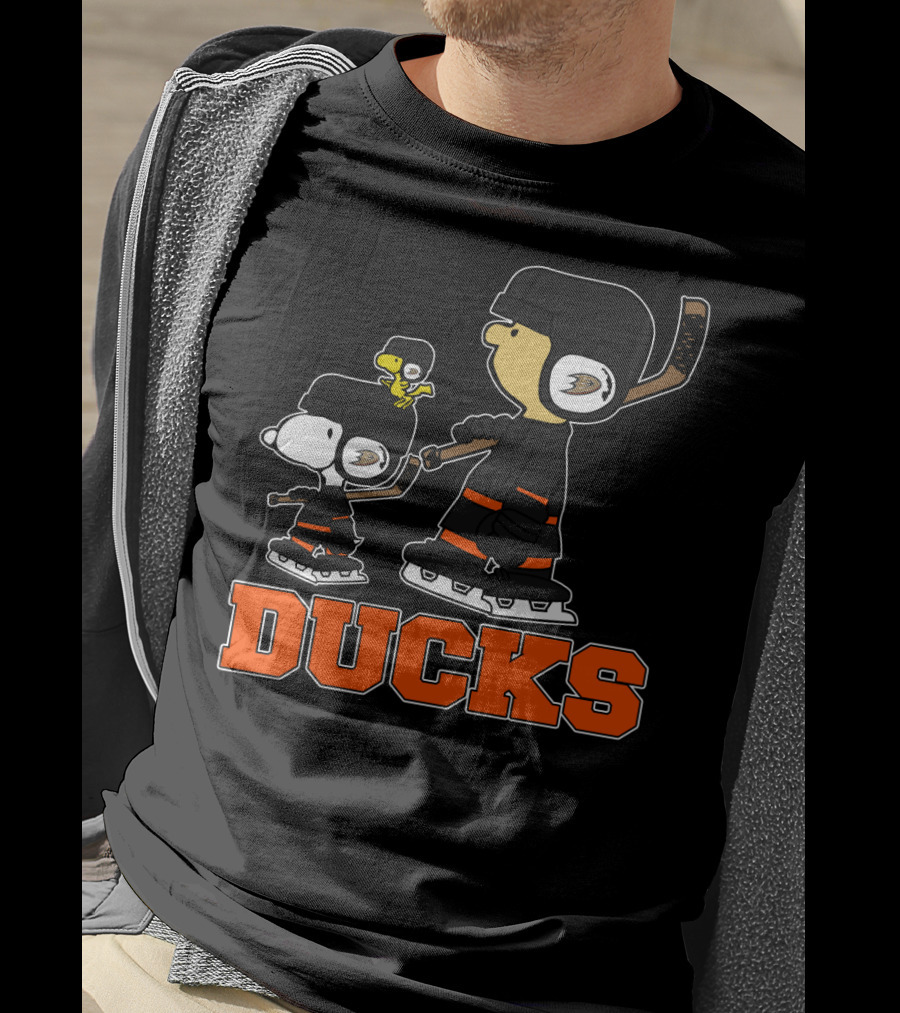 Snoopy Woodstock And Anaheim Ducks Hockey Team Fans T-Shirt