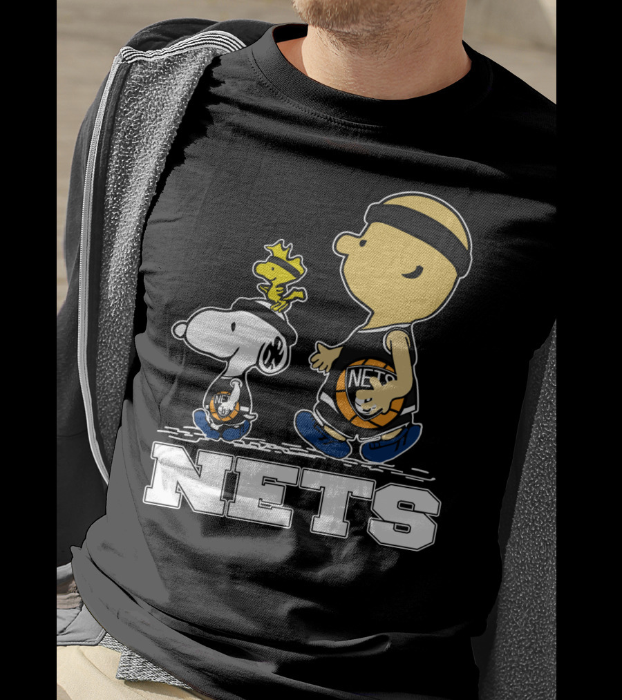Snoopy And Woodstock Brooklyn Nets Basketball Fans T-Shirt