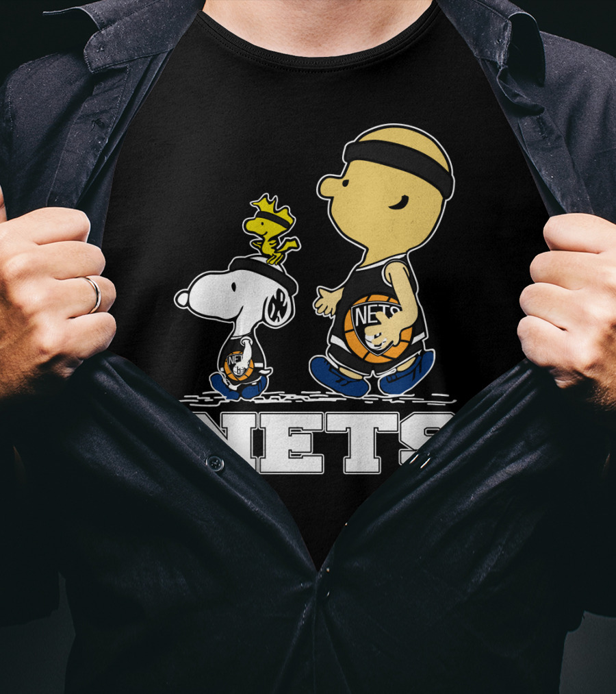 Snoopy And Woodstock Brooklyn Nets Basketball Fans T-Shirt