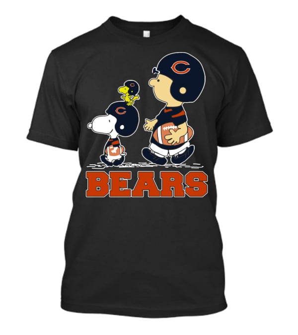 Snoopy And Woodstock With Chicago Bears Football Helmets Walking Together T-Shirt