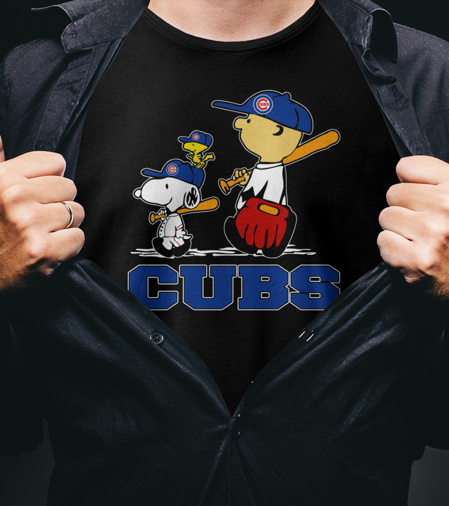Cubs Snoopy Woodstock Baseball Fans With Cubs Caps T-Shirt