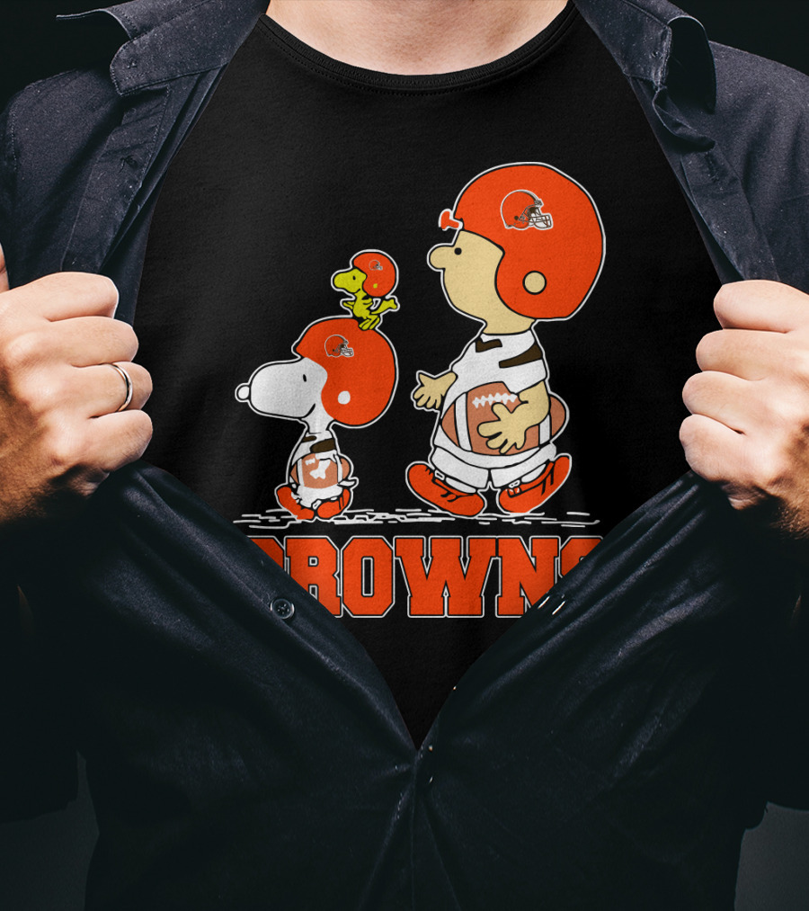 Snoopy And Woodstock With Cleveland Browns Football Helmets And Browns T-Shirt