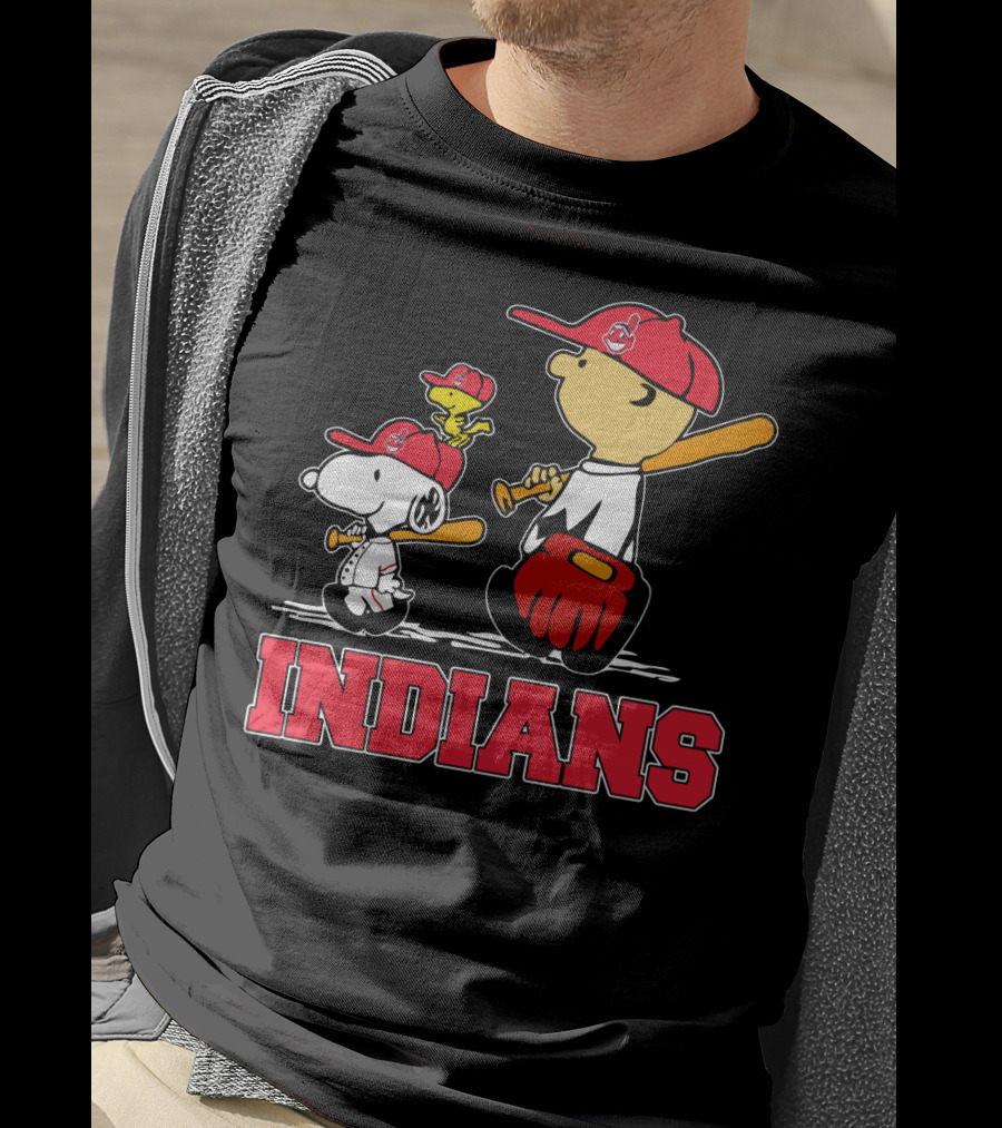 Snoopy Woodstock Cleveland Indians Baseball Fans T-Shirt
