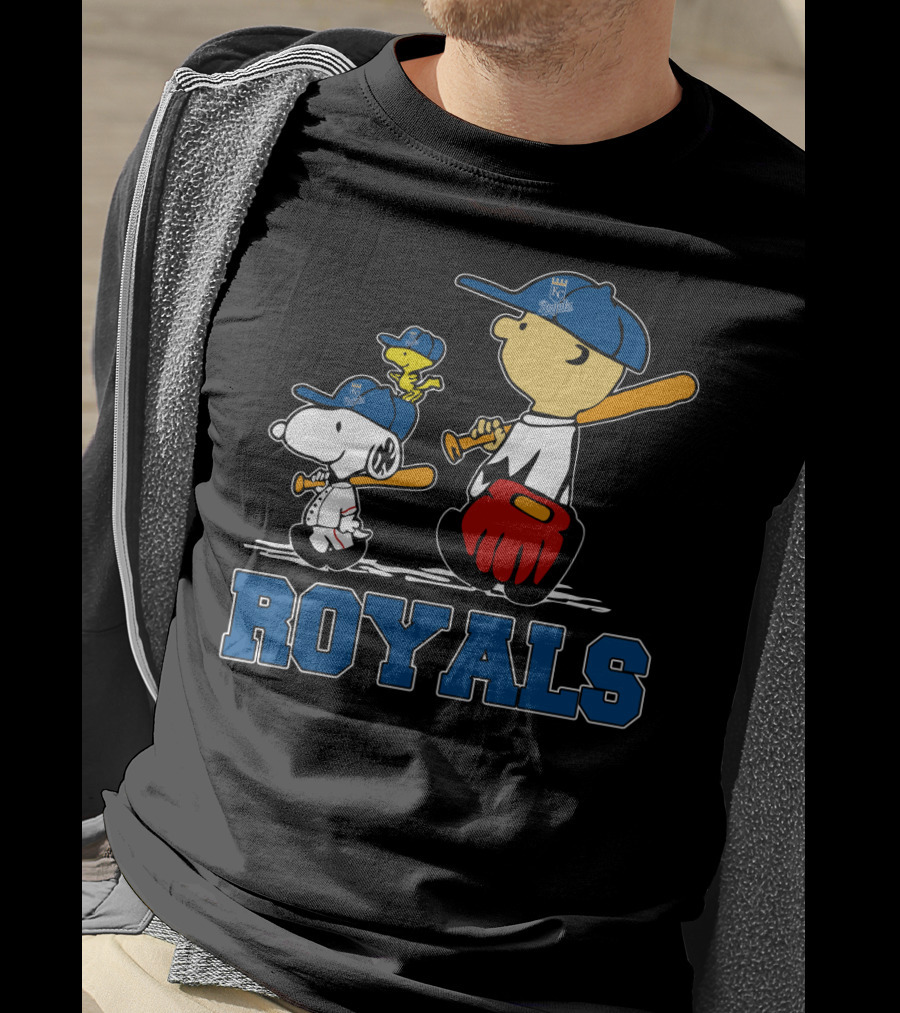 Royals Fans With Snoopy Woodstock And Charlie Brown Peanuts Baseball Theme T-Shirt