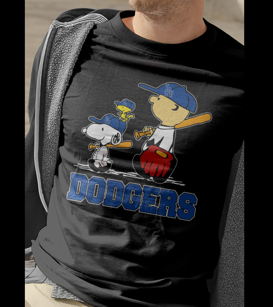 Snoopy Dodgers Fans La Baseball Peanuts Charlie Brown Woodstock T-Shirt