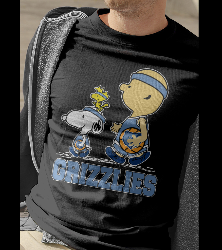 Snoopy Woodstock Charlie Brown Memphis Grizzlies Basketball Fans T-Shirt