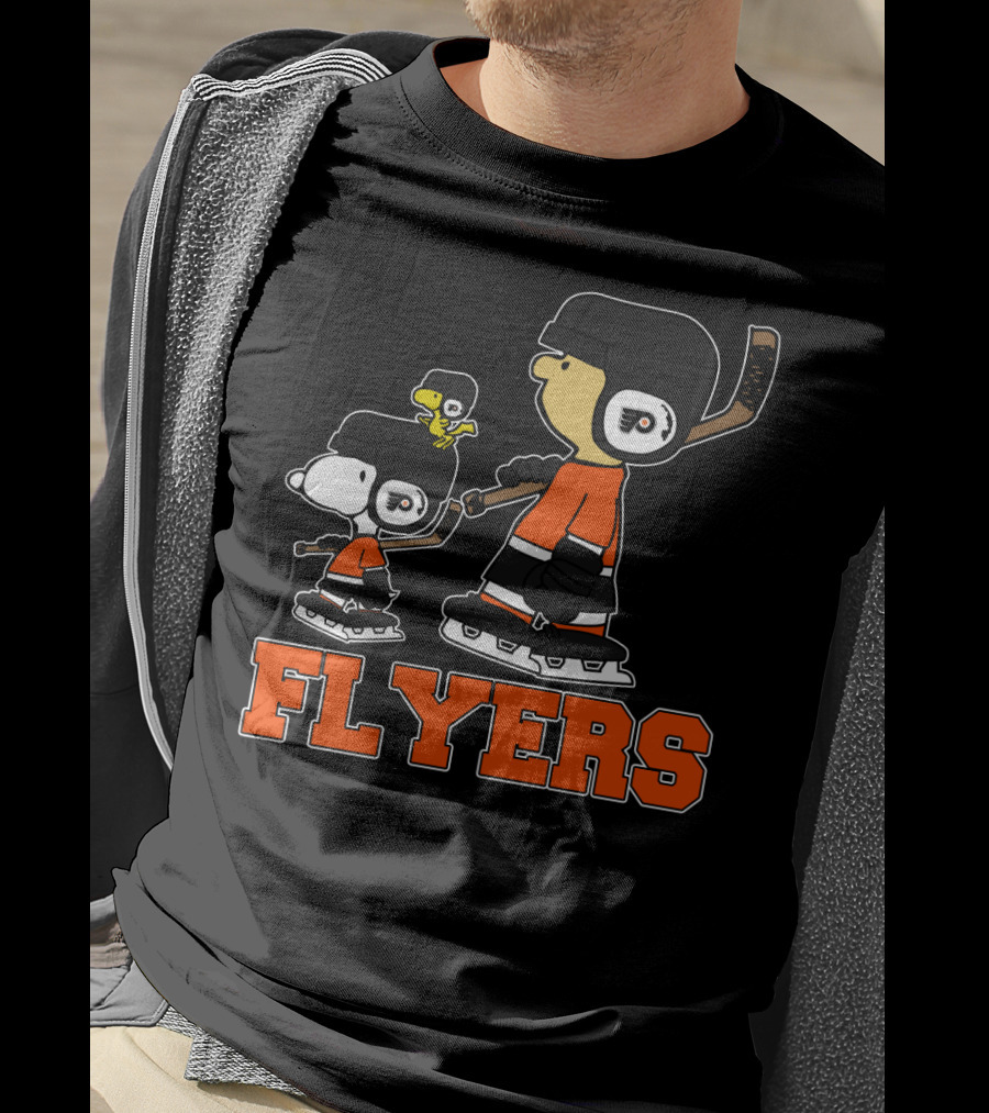 Snoopy And Woodstock In Philadelphia Flyers Hockey Gear With Flyers T-Shirt