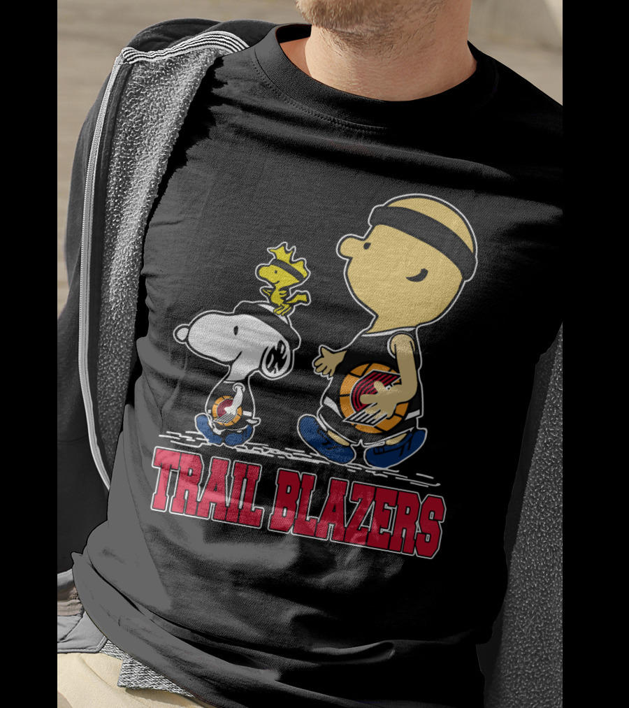 Snoopy And Woodstock Portland Trail Blazers Fans Basketball Theme T-Shirt
