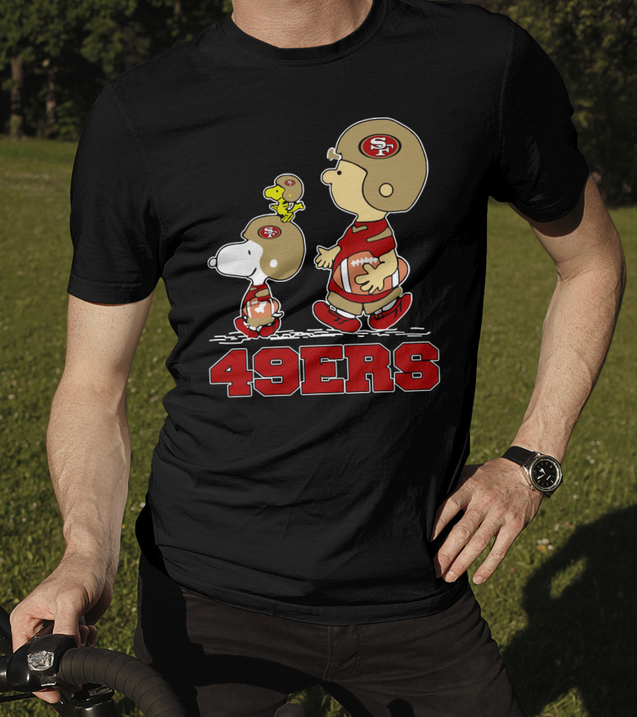 Snoopy And Woodstock With Charlie Brown San Francisco 49ers Football Team Fans T-Shirt