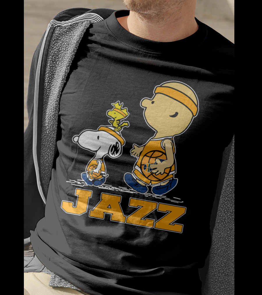 Snoopy And Woodstock With Basketball For Utah Jazz Fans T-Shirt
