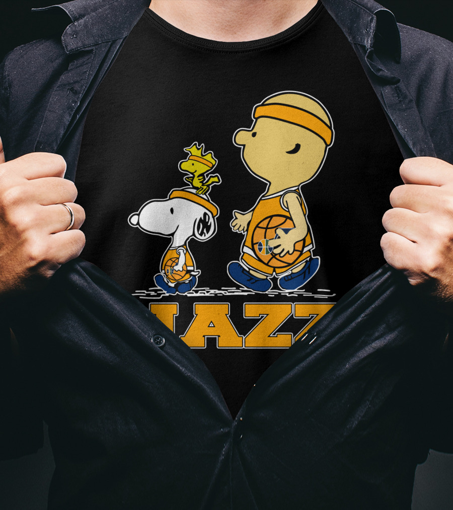 Snoopy And Woodstock With Basketball For Utah Jazz Fans T-Shirt