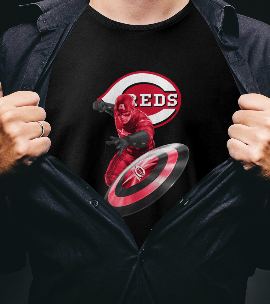 Cincinnati Reds Captain America Crossover Fan T-Shirt