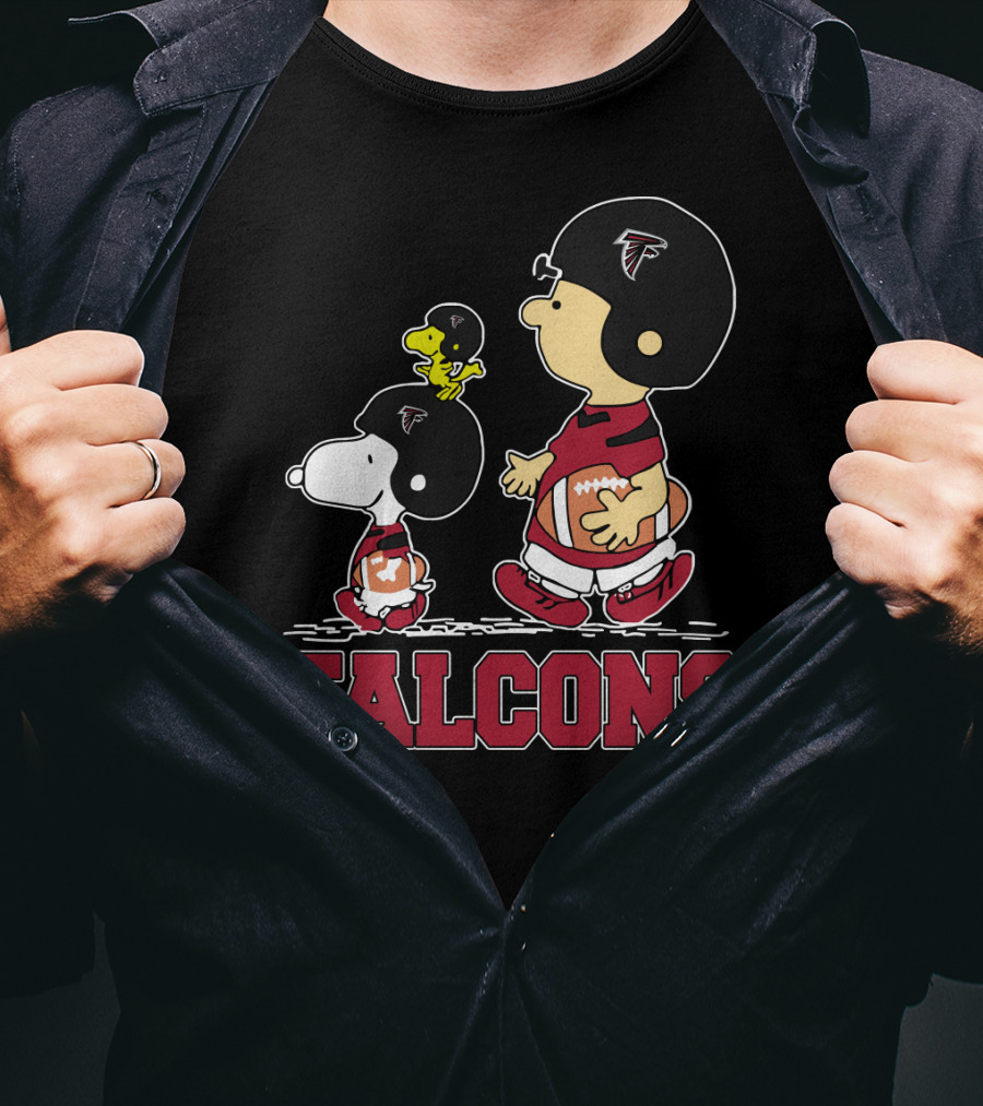 Snoopy And Peanuts Characters In Atlanta Falcons Football Gear T-Shirt