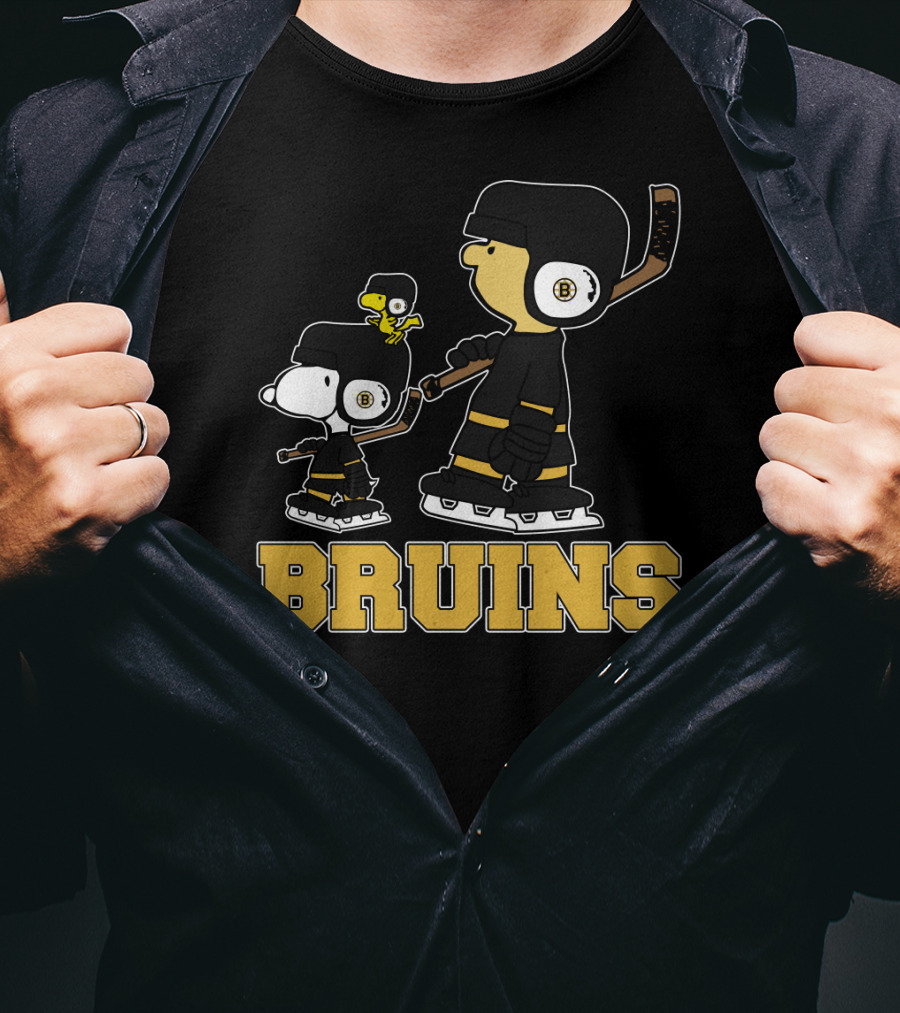 Snoopy Woodstock Boston Bruins Hockey Gear Fans T-Shirt