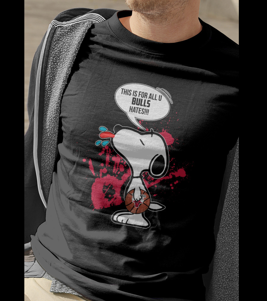 Snoopy Chicago Bulls Fan Team Spirit T-Shirt