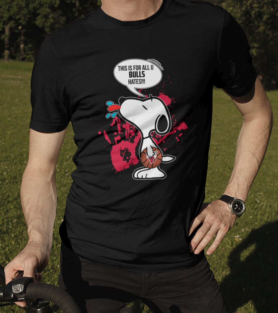 Snoopy Chicago Bulls Fan Team Spirit T-Shirt