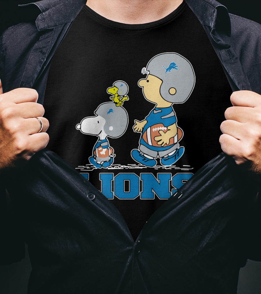 Snoopy And Woodstock With Detroit Lions Football Fans T-Shirt