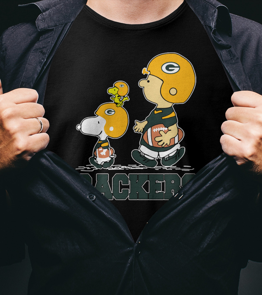 Snoopy Packers Fans Football With Woodstock And Charlie Brown T-Shirt