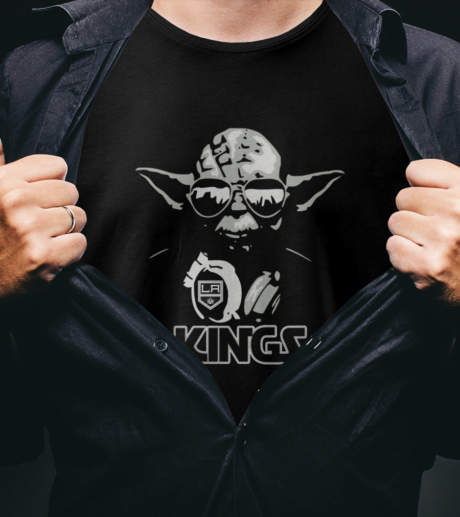Yoda Wearing Sunglasses Featuring LA Kings Logo And Skyline T-Shirt