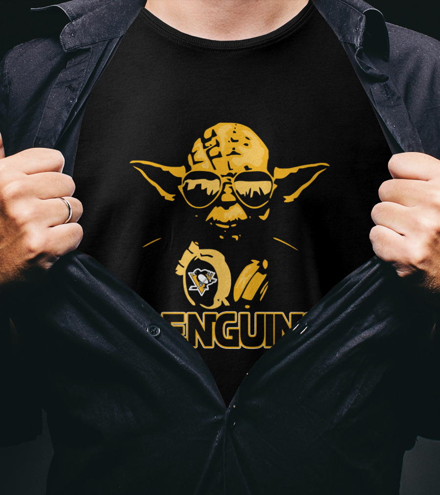 Penguins Yoda With Pittsburgh Penguins T-Shirt