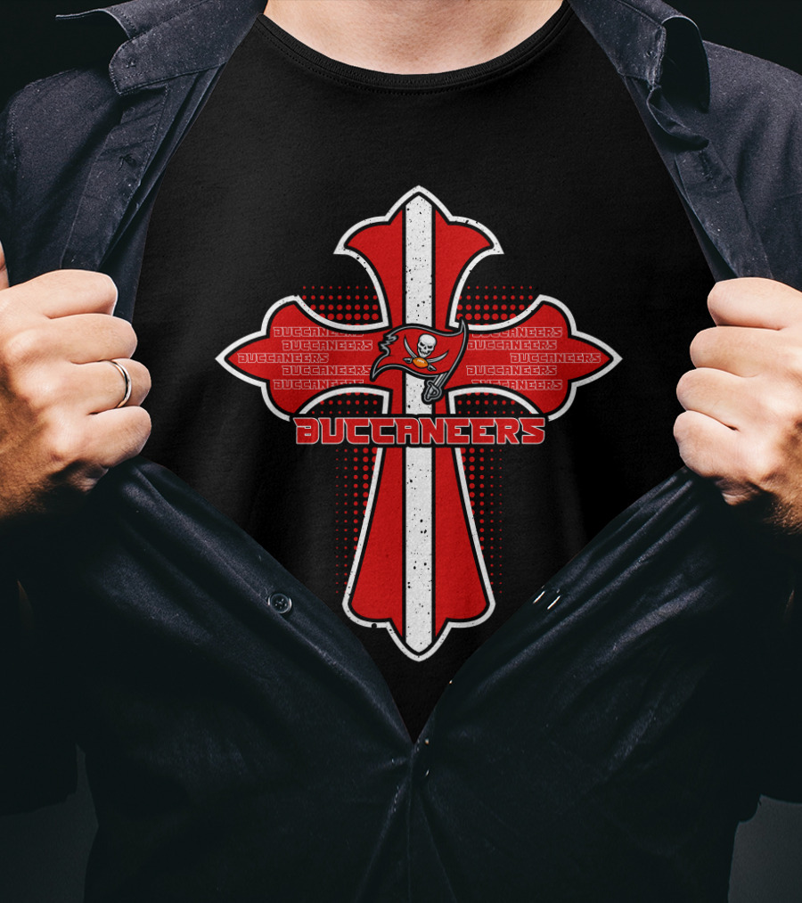 Buccaneers Cross Emblem With Tampa Bay Skull Flag T-Shirt