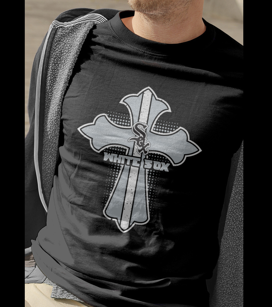 White Sox Cross With Chicago Fan Faith Symbol T-Shirt