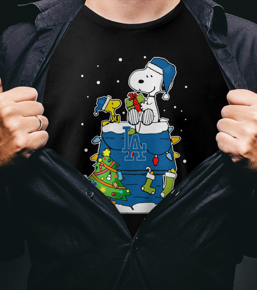 Los Angeles Dodgers Snoopy Christmas Peanuts Woodstock Holiday Winter Gift T-Shirt