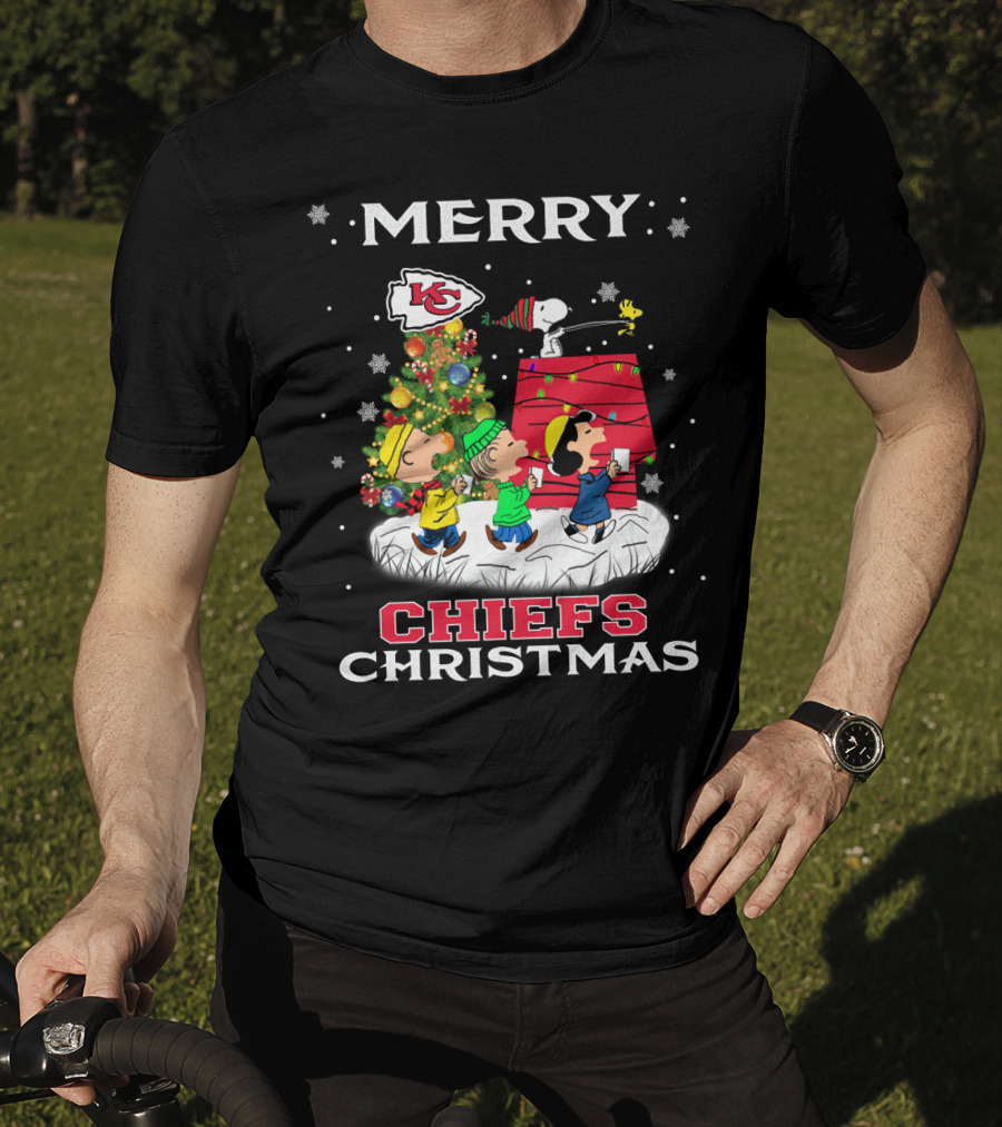 Merry Kansas City Chiefs Christmas Featuring Snoopy And Woodstock With Festive Tree T-Shirt