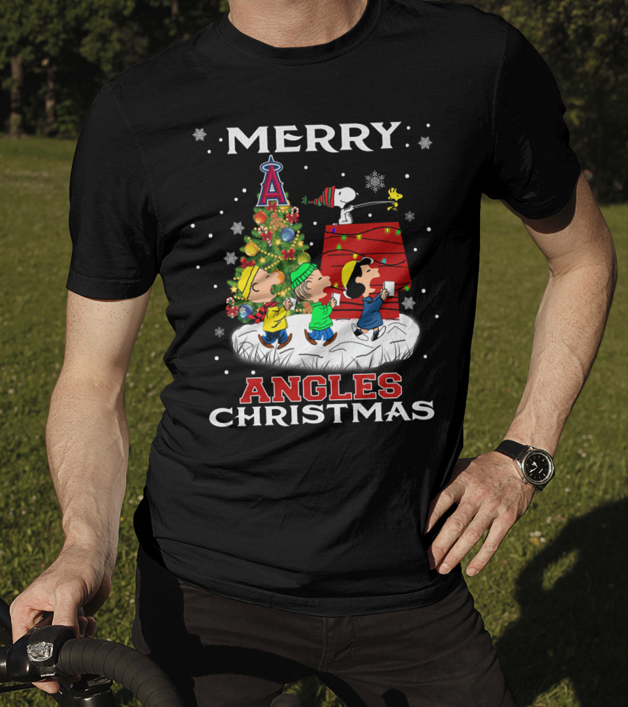 Merry Christmas Los Angeles Angels Snoopy Woodstock Charlie Brown Lucy Linus Fans T-Shirt
