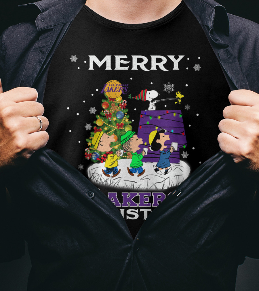 Merry Lakers Christmas Snoopy Peanuts Tree Festive Scene T-Shirt
