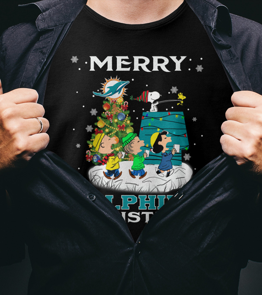 Merry Miami Dolphins Christmas With Snoopy And Friends T-Shirt