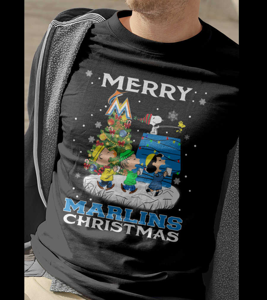 Merry Miami Marlins Christmas With Snoopy And Peanuts Characters T-Shirt
