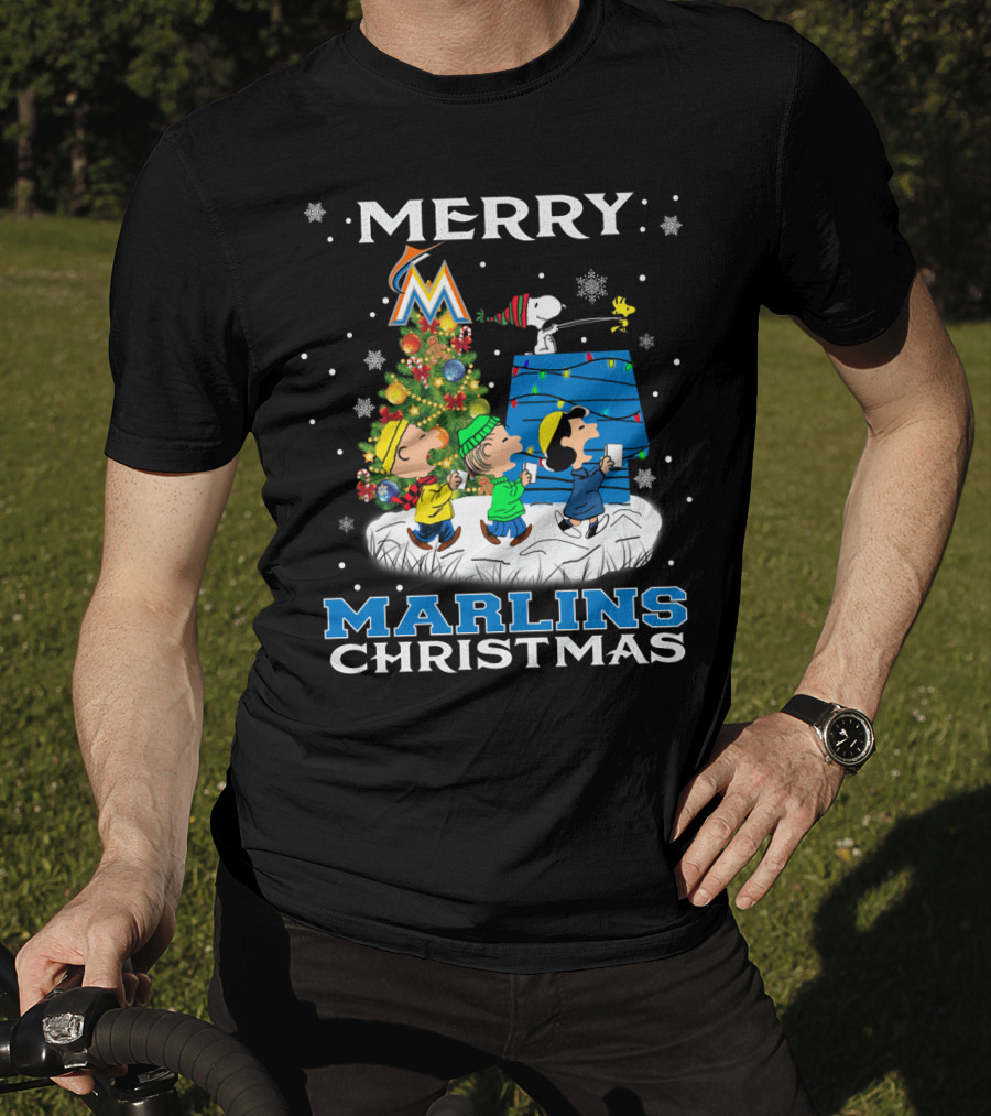 Merry Miami Marlins Christmas With Snoopy And Peanuts Characters T-Shirt