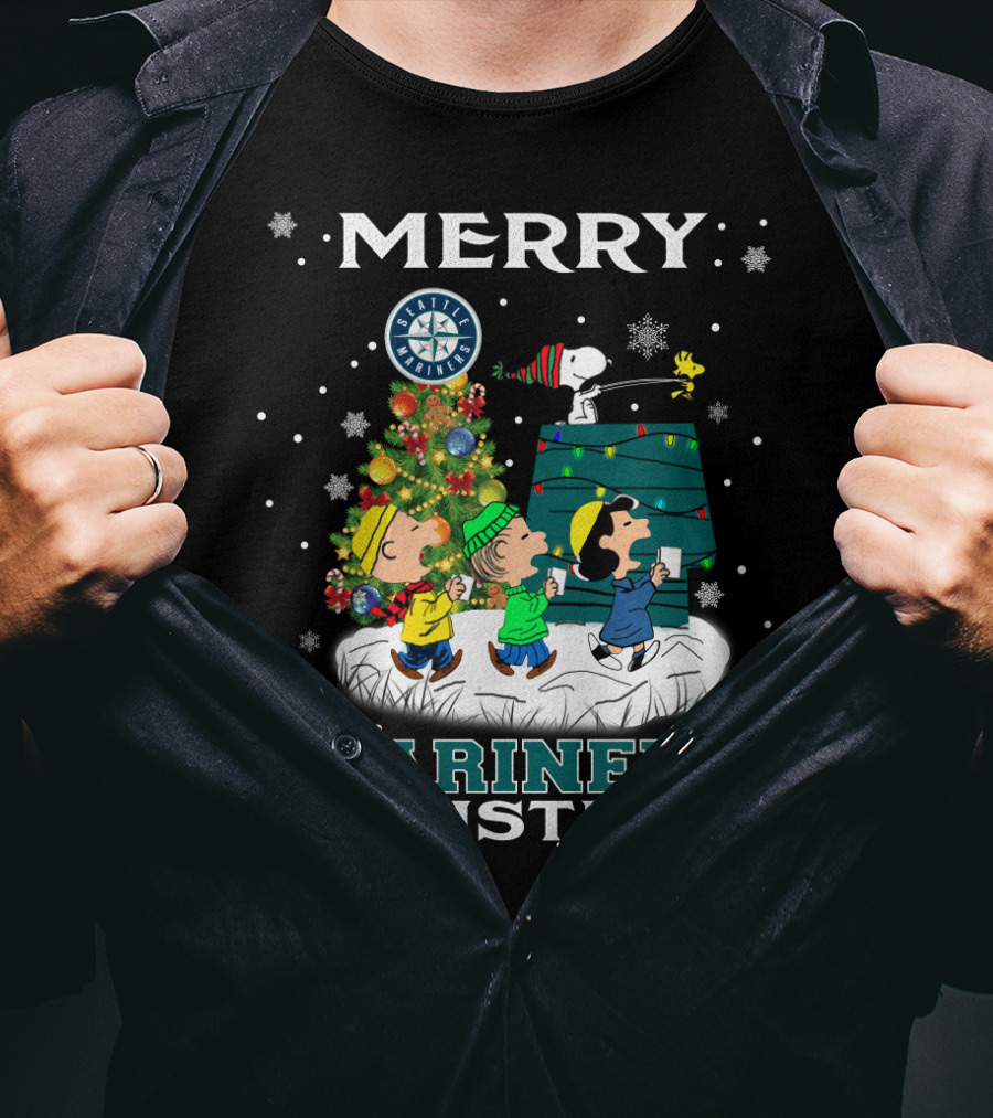 Merry Seattle Mariners Christmas Snoopy Peanuts Holiday T-Shirt