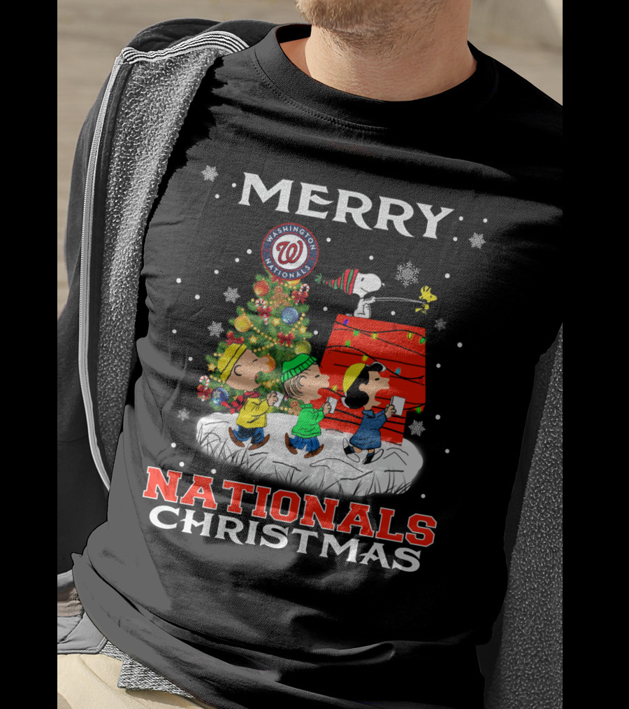 Merry Washington Nationals Christmas Snoopy With Tree And Snowflakes T-Shirt