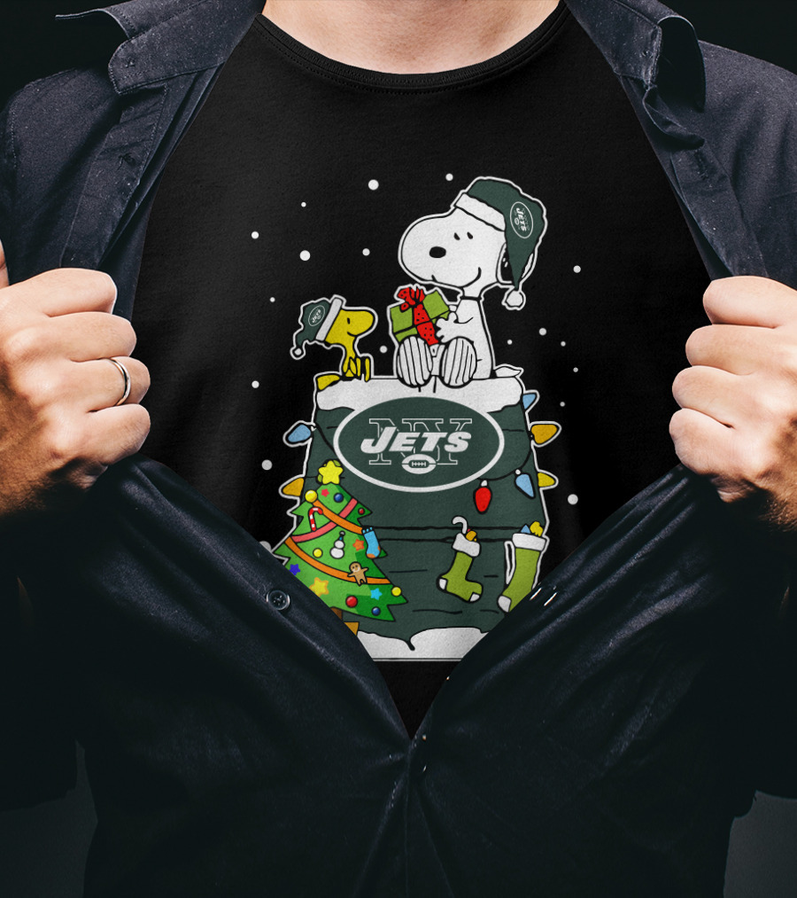 New York Jets Snoopy And Woodstock Christmas Gift With Tree And Snowflakes T-Shirt