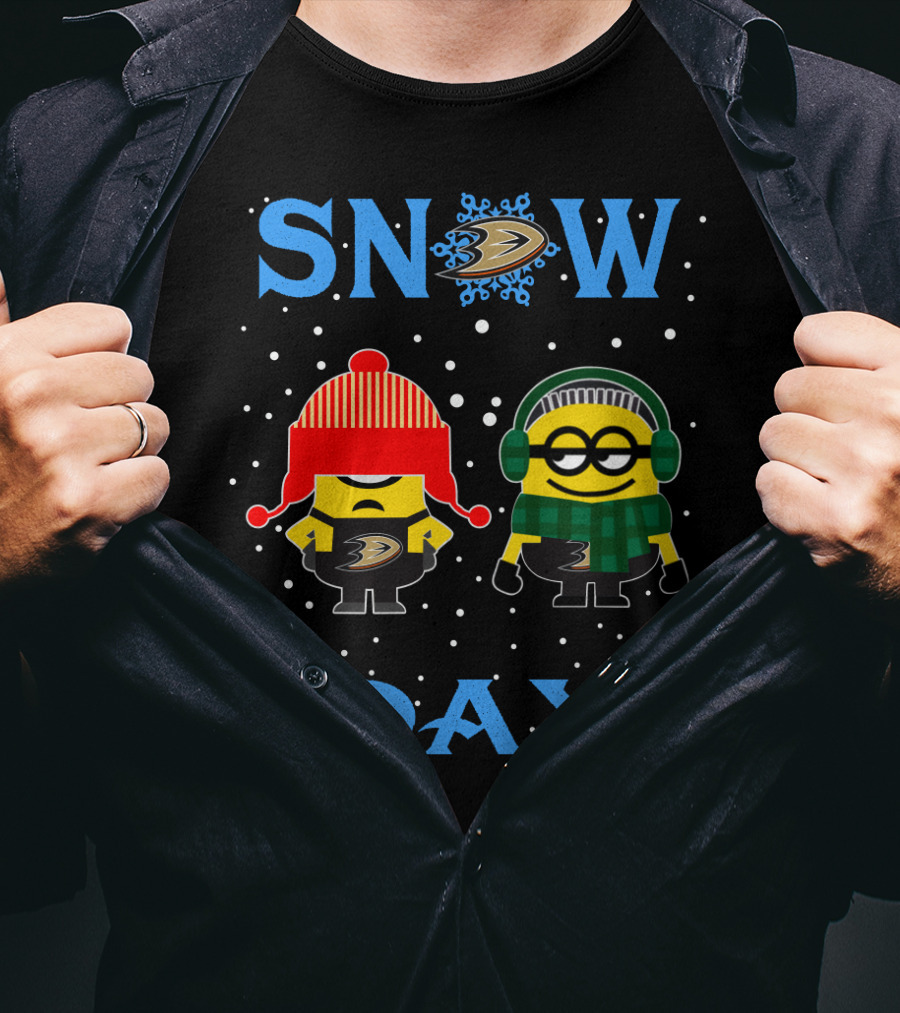 Snow Day Featuring Anaheim Ducks Logo And Minion Characters In Winter Gear T-Shirt