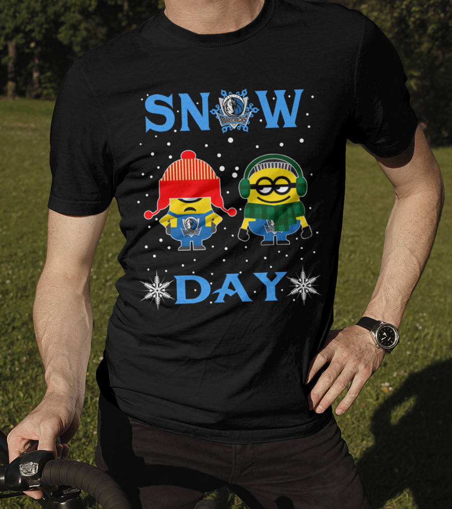 Snow Day Dallas Mavericks Minion Fans Winter Fun T-Shirt