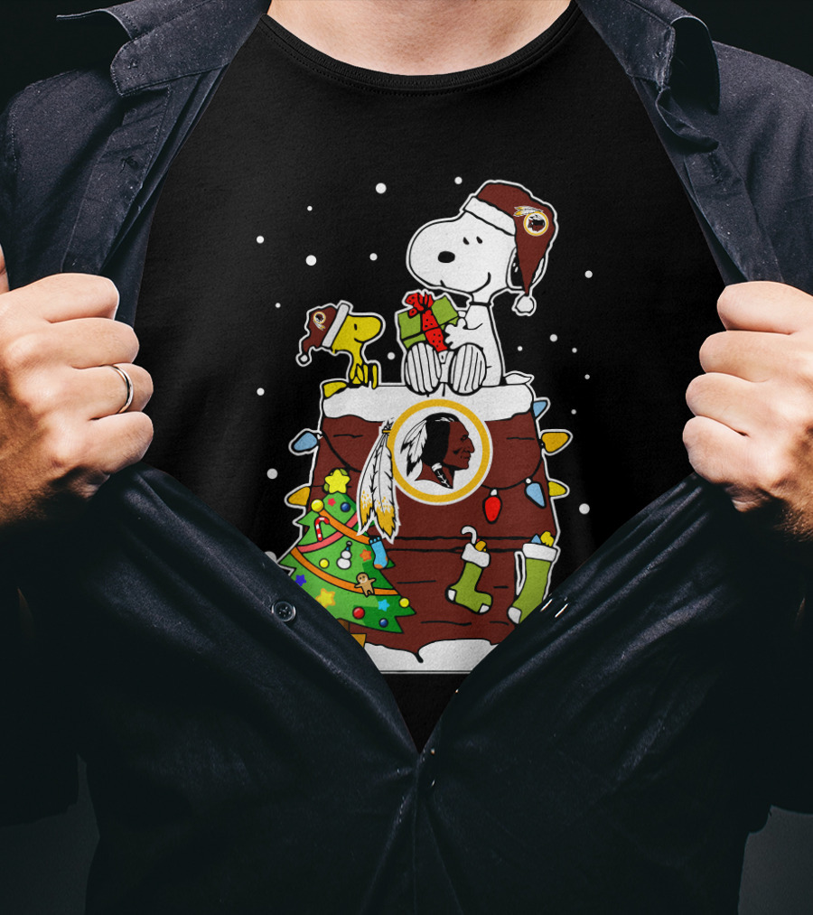 Washington Redskins Snoopy And Woodstock Christmas Theme T-Shirt