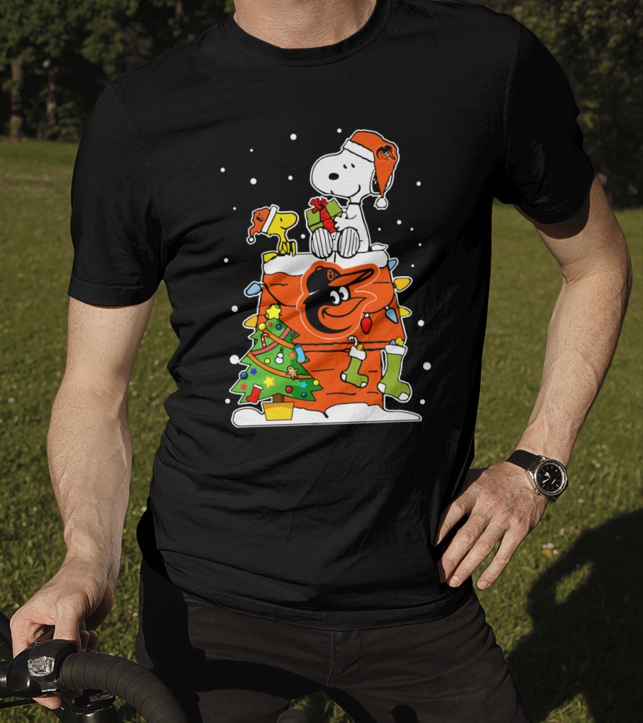 Baltimore Orioles Snoopy Christmas Doghouse Scene T-Shirt
