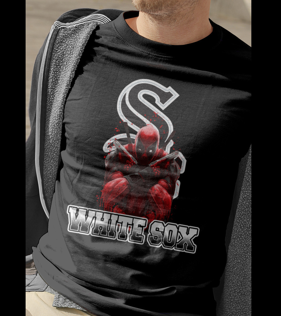 Chicago White Sox Deadpool Crossover Logo Fan T-Shirt