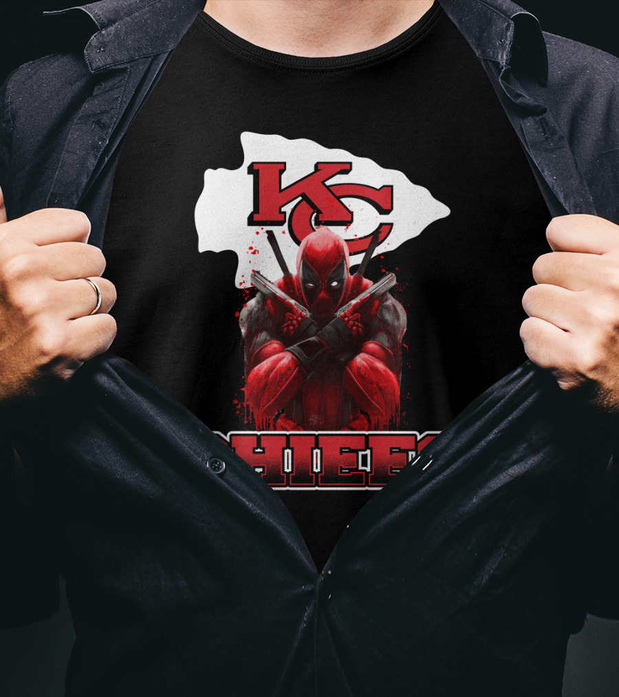 Kansas City Chiefs Deadpool Crossover Fan T-Shirt