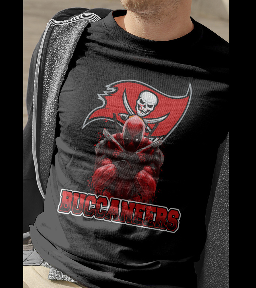 Tampa Bay Buccaneers Deadpool Crossover Fans NFL Football Marvel Comics T-Shirt