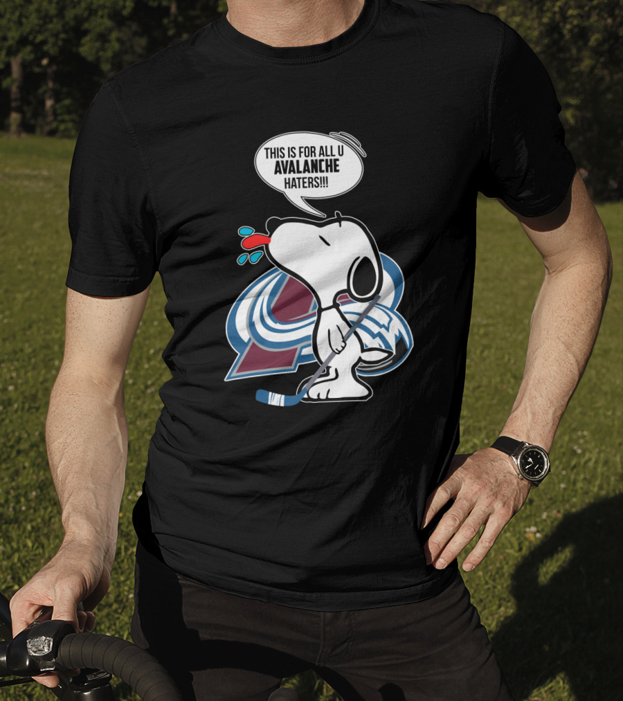 Snoopy Teasing Avalanche Haters With Colorado Avalanche T-Shirt
