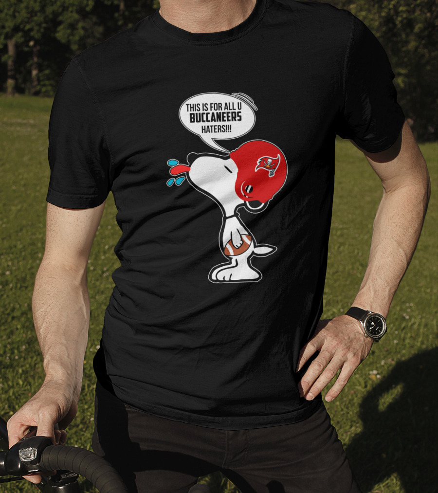Snoopy Buccaneers Helmet Spitting Football Fans Haters T-Shirt