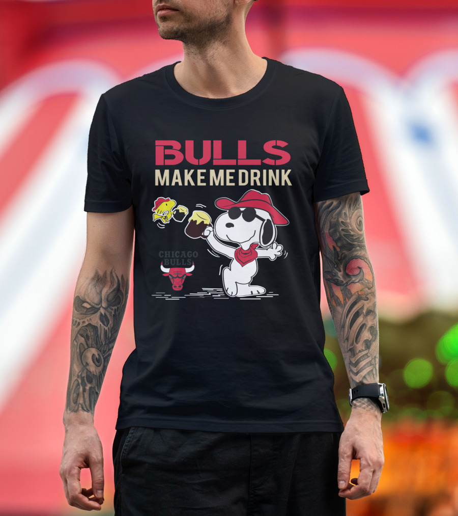 Bulls Make Me Drink Snoopy Chicago Bulls Fans T-Shirt